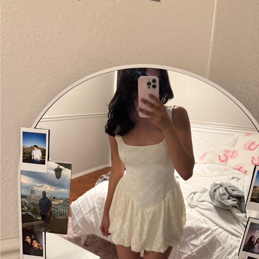 Windsor Cream Lace Mini Dress - Picture 4 of 4